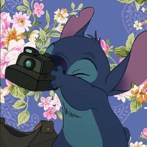 Meet your Posher, Chanel